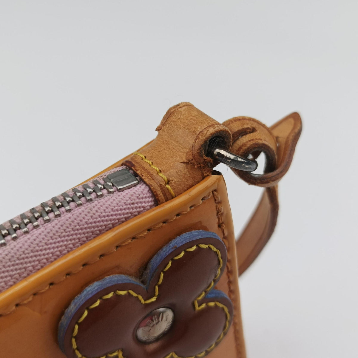 Pre-owned Louis Vuitton Flower Lexington Pouch Beige x Multicolor Vernis M92248 handbag | stylenewstar