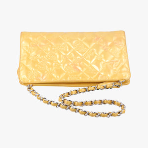 Pre-owned Chanel Iconic Matelasse Yellow Patent A37156 handbag | stylenewstar