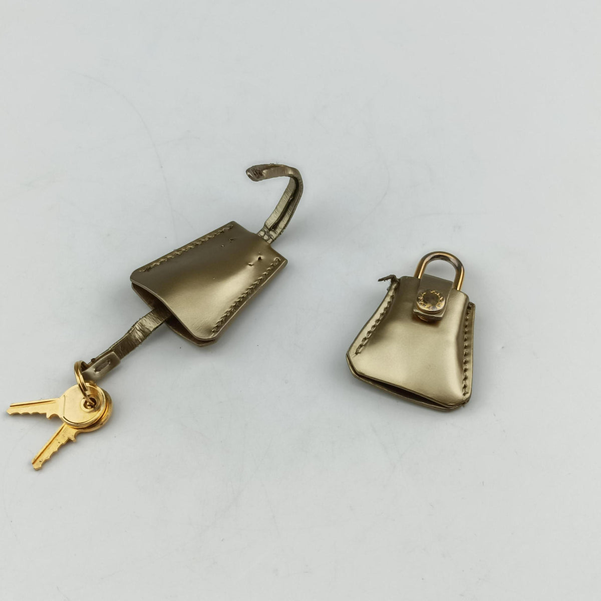 Secondhand Prada Mini Bauletto Golden Metallic Vitello Leather BL0705  shoulderbag | stylenewstar
