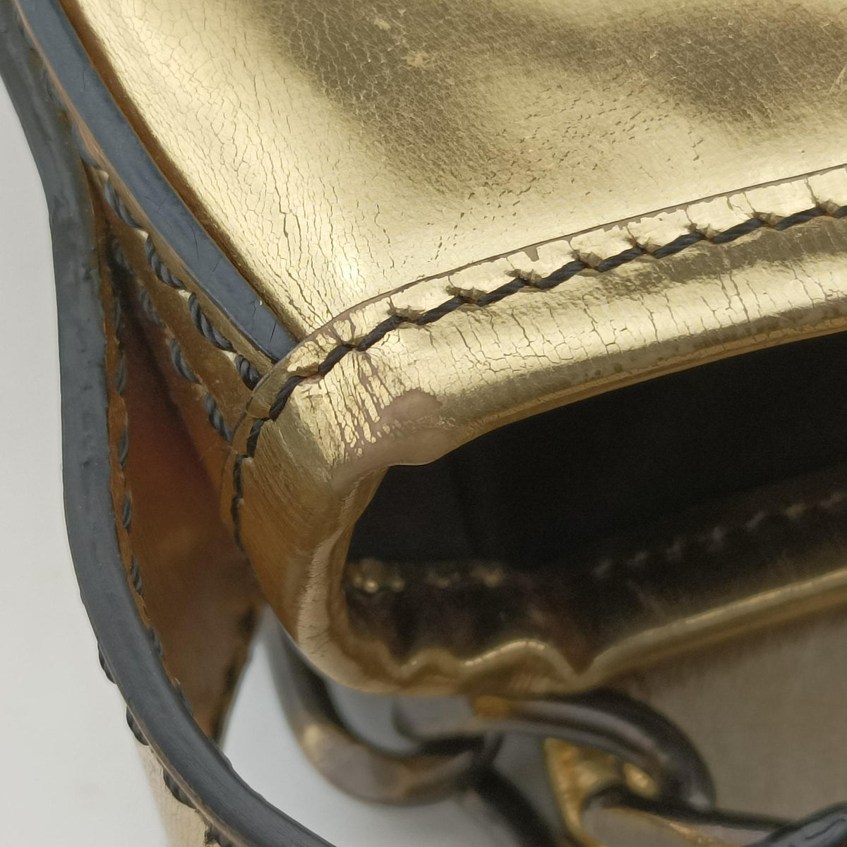 Vintage Fendi B bis Golden patent 8BR551 shoulderbag | stylenewstar