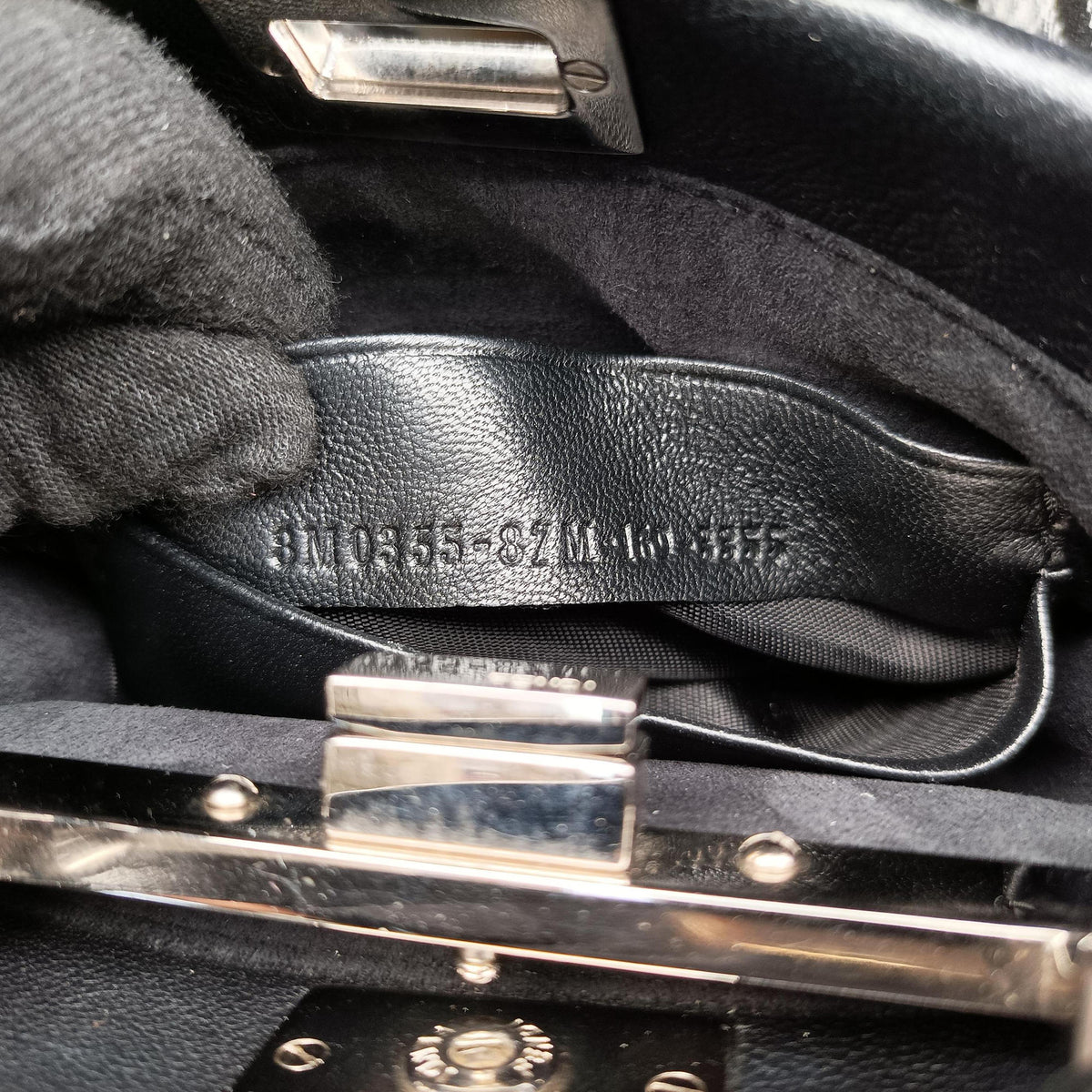 Pre-owned Fendi Micro Peekaboo Black×multi Leather 8M0355 shoulderbag | stylenewstar