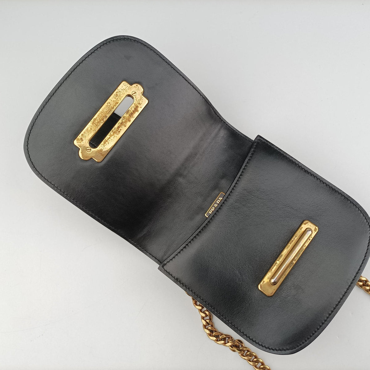 Secondhand Prada Pionniere Black leather 1BH056 shoulderbag | stylenewstar