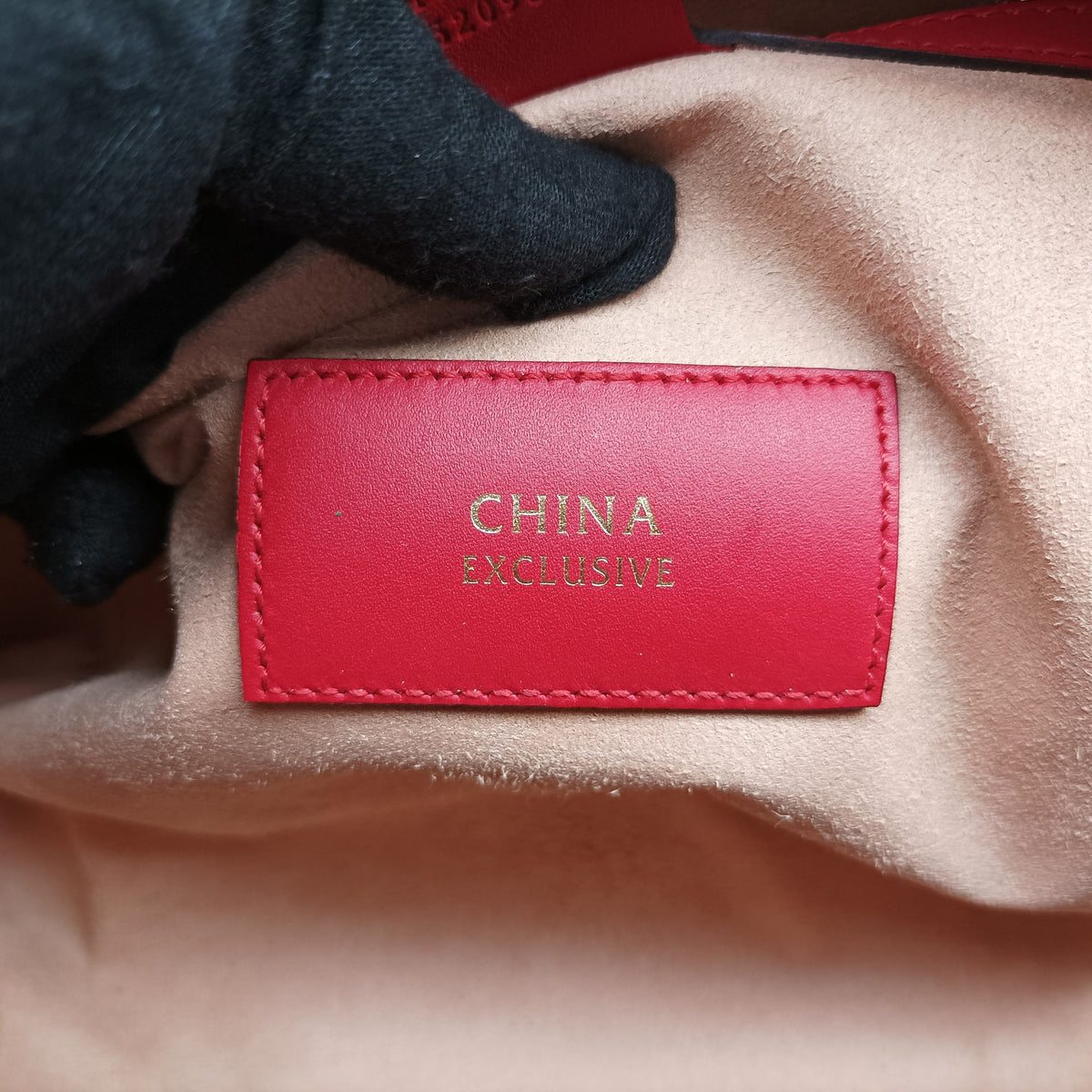 Secondhand Gucci GG SUPREME Heart Embroidered Beige x Multicolour PVC coated canvas×Leather 409529 shoulderbag | stylenewstar