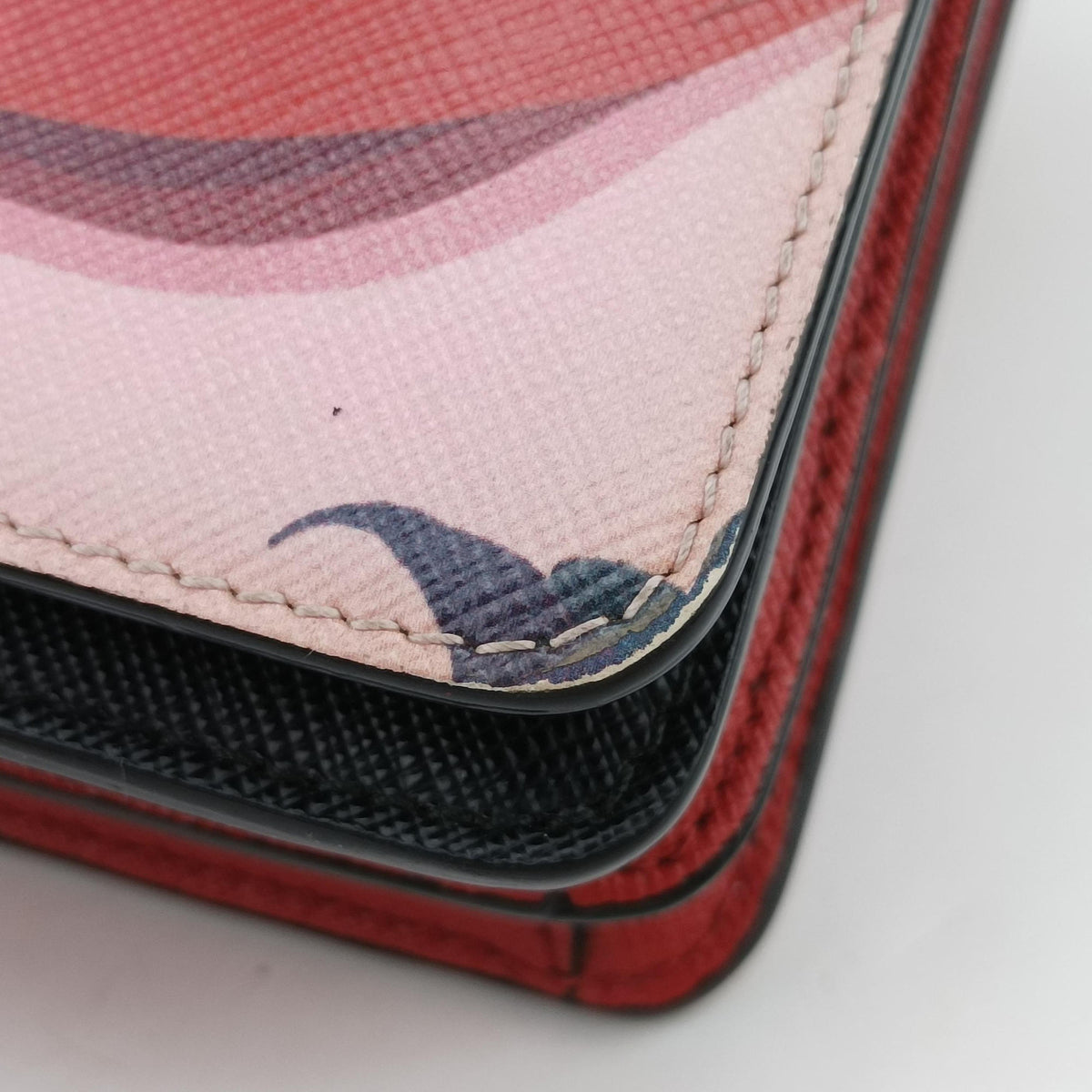 Secondhand Prada Lip print pink×Multicolour Saffiano Leather  shoulderbag | stylenewstar