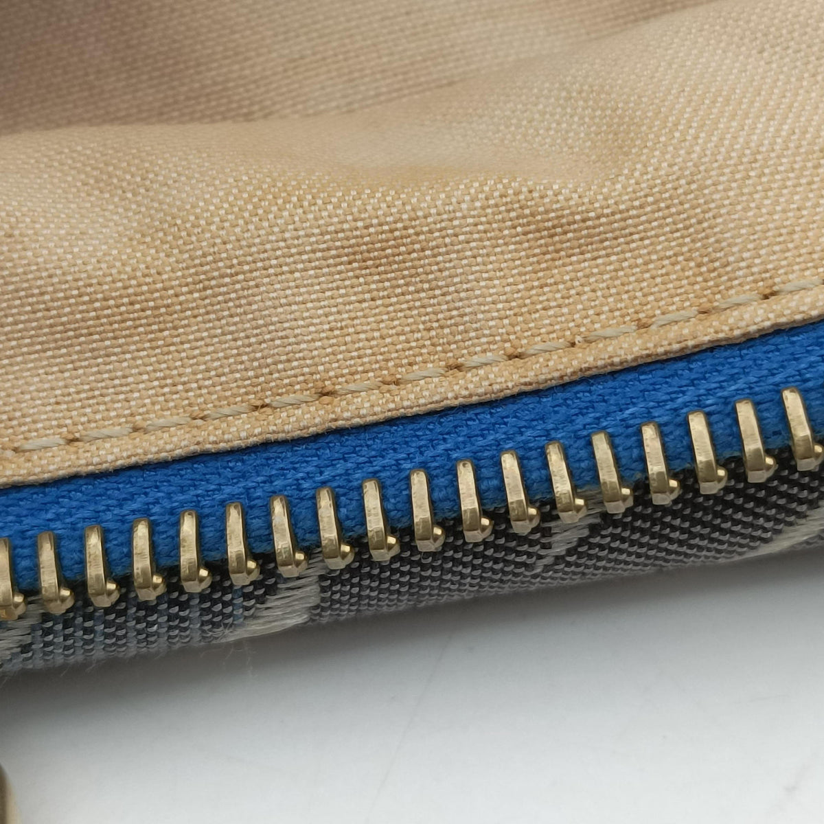 Vintage Fendi Forever Gradient Print White×Blue Canvas × Leather 8BL068 handbag | stylenewstar