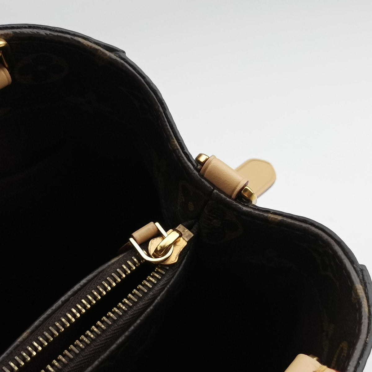 Pre-owned Louis Vuitton Montaigne BB Brown Monogram Canvas M41055 handbag | stylenewstar