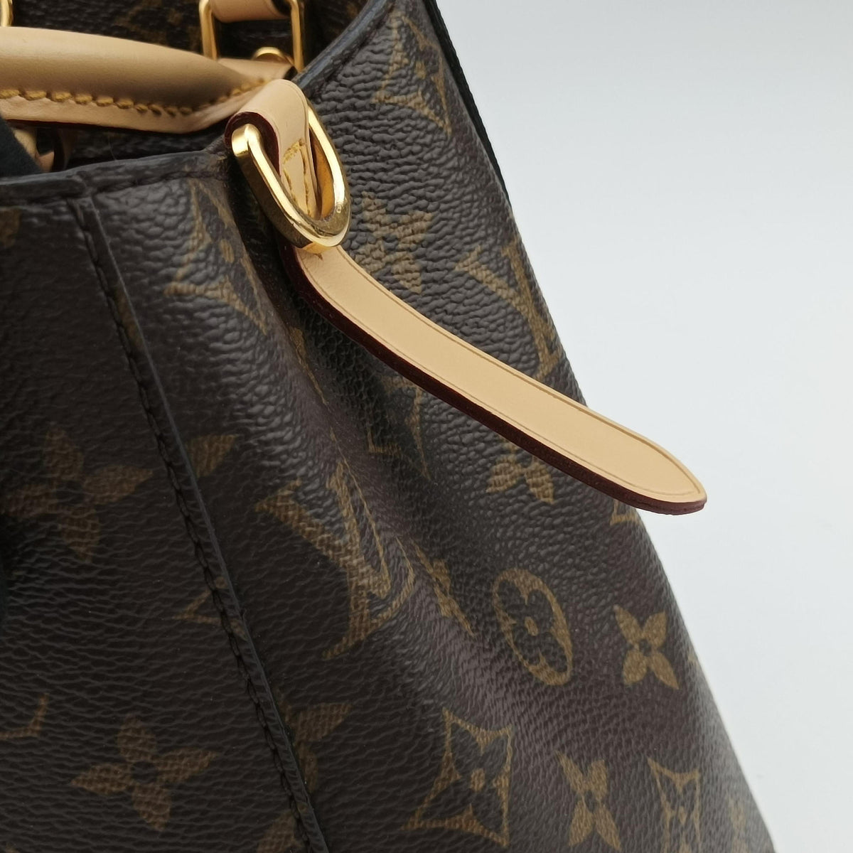 Pre-owned Louis Vuitton Montaigne BB Brown Monogram Canvas M41055 handbag | stylenewstar