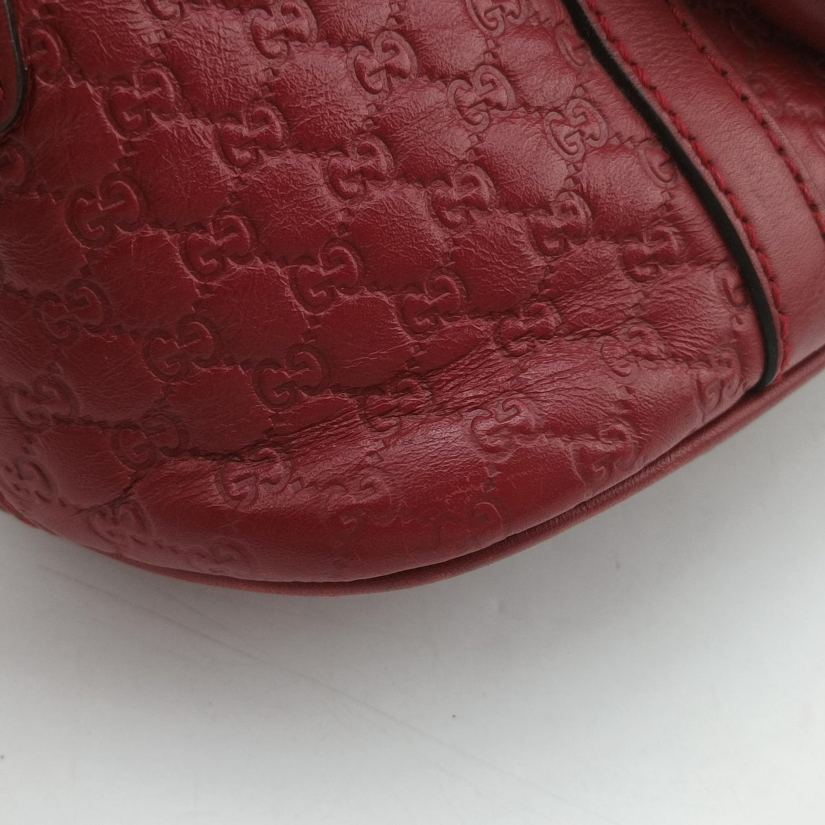 Pre-owned Gucci Microguccissima Red Leather 449654 shoulderbag | stylenewstar