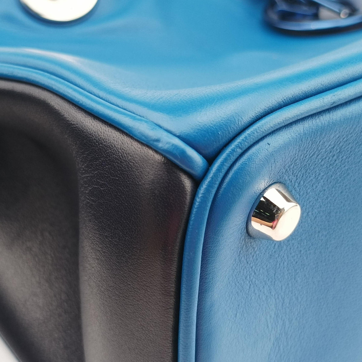 Secondhand Christian Dior Diorissimo Blue Patent  x Leather  shoulderbag | stylenewstar