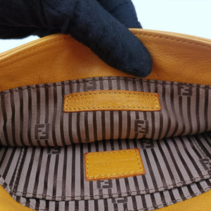 Pre-owned Fendi Fendista Pochette Yellow Leather 8M0376 shoulderbag | stylenewstar