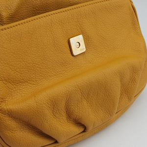 Pre-owned Fendi Fendista Pochette Yellow Leather 8M0376 shoulderbag | stylenewstar