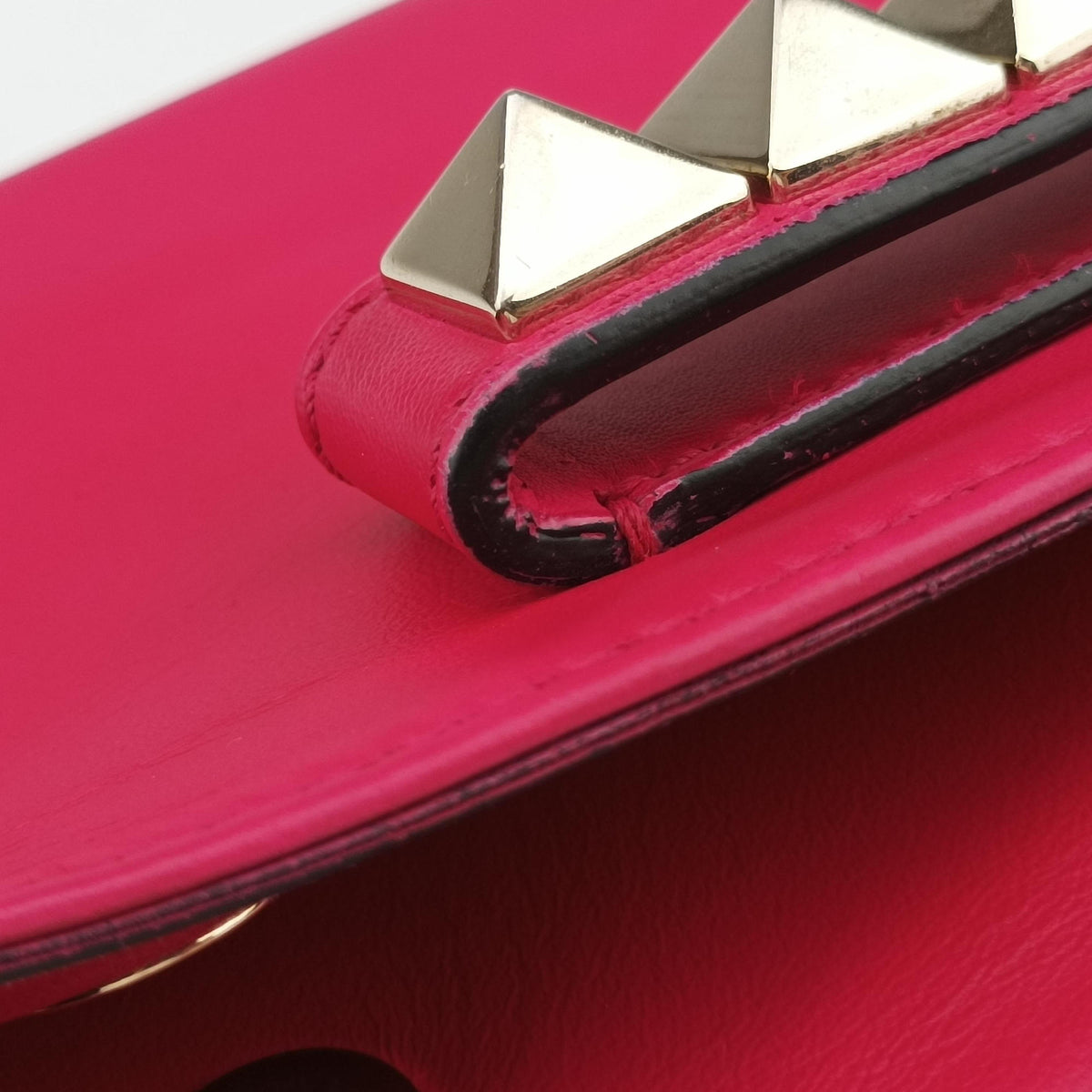 Pre-owned Valentino Rockstud Va Va Voom Rose Leather  shoulderbag | stylenewstar