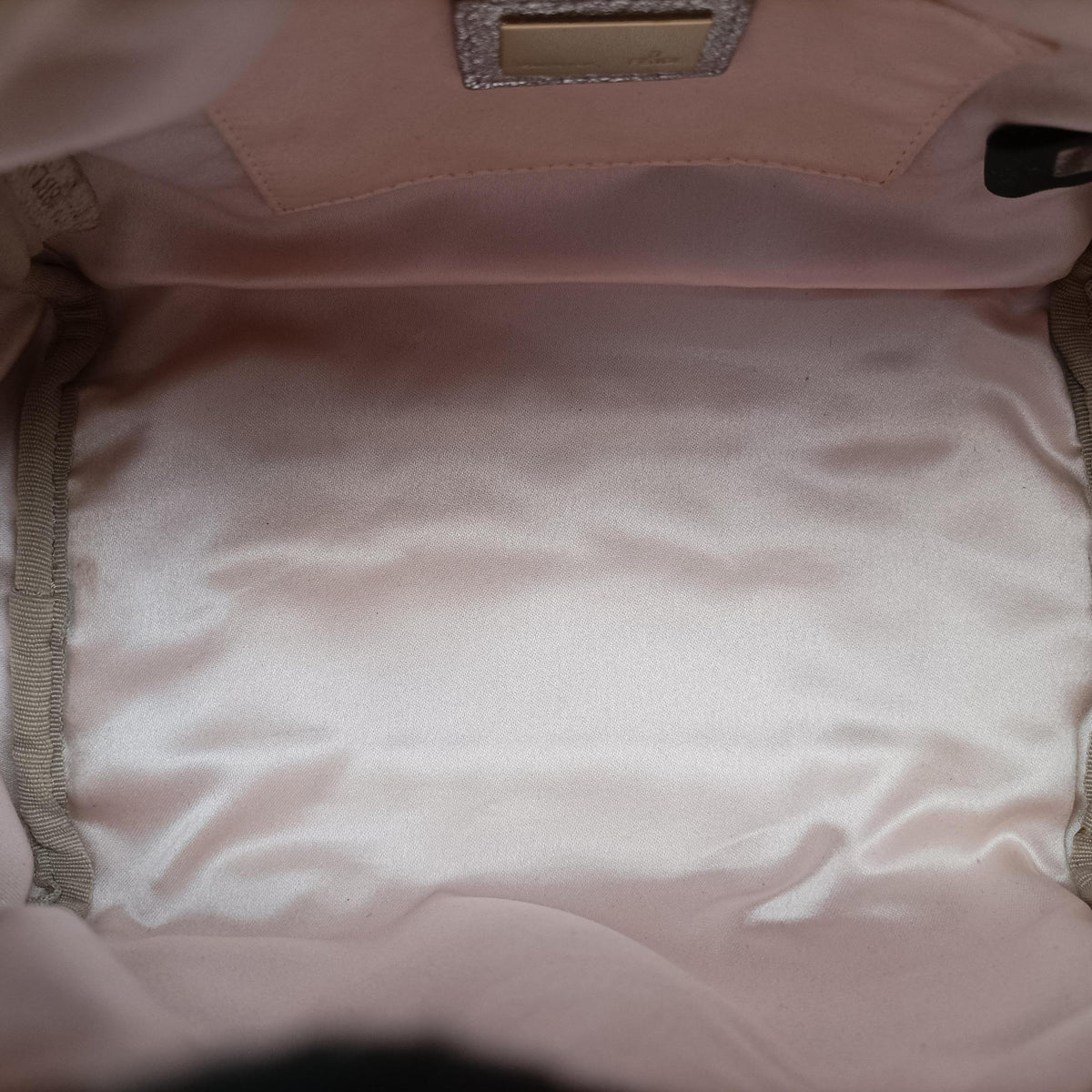 Pre-owned Fendi Zucchino Glitter Logo Pink Canvas 8BL071 handbag | stylenewstar