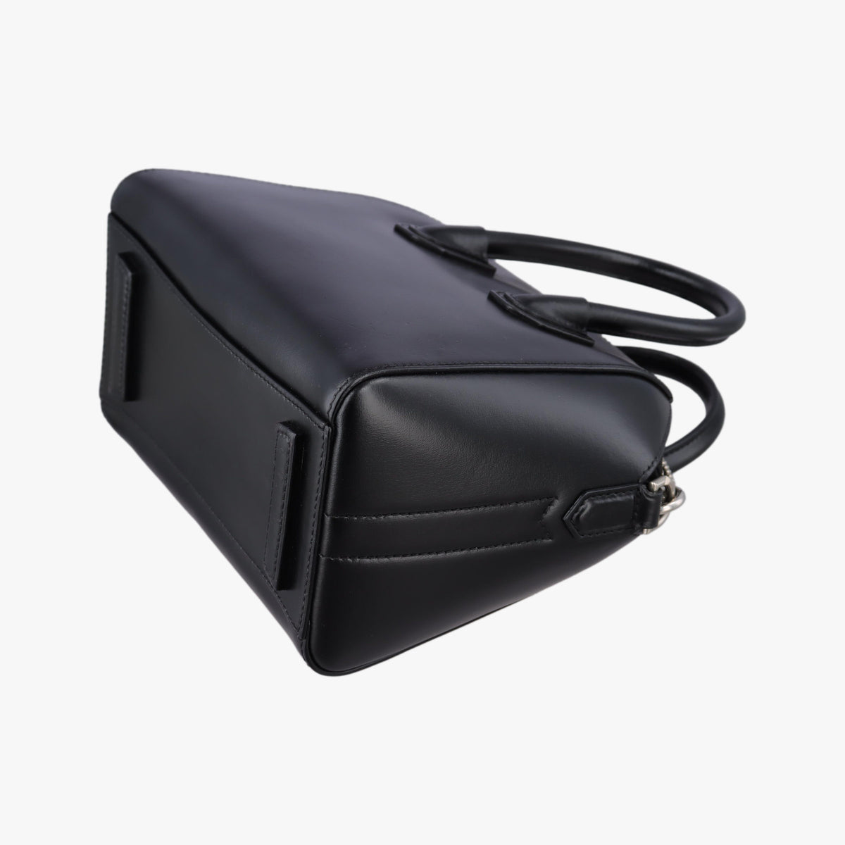 Pre-owned Givenchy Antigona Black Leather  shoulderbag | stylenewstar