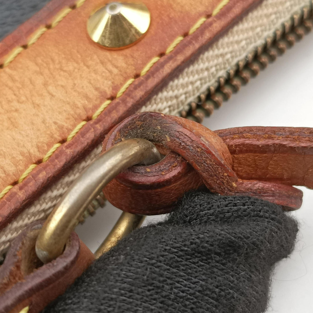 Vintage Louis Vuitton Pochette Accessoires Noir Monogram Multicolor M92648 handbag | stylenewstar
