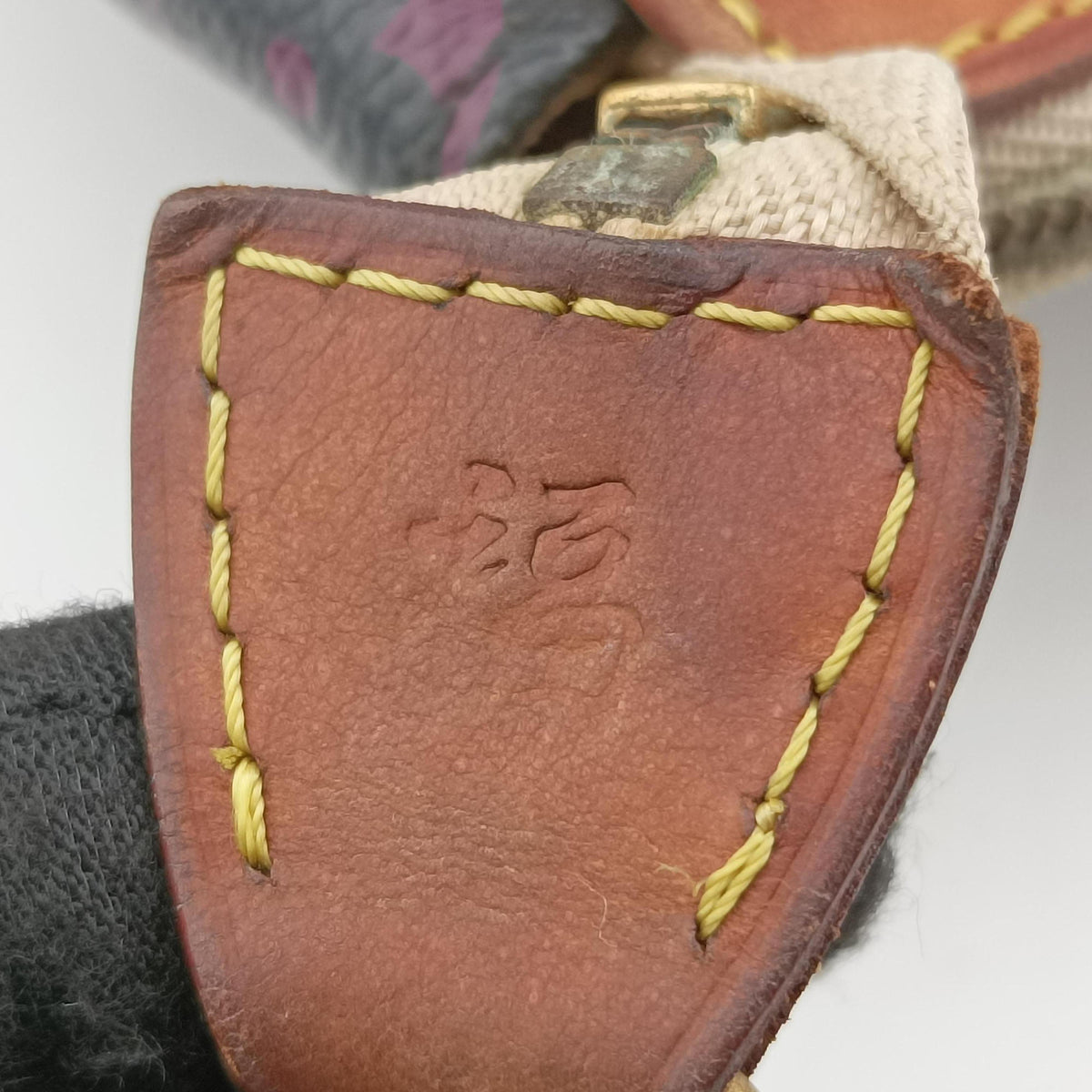 Vintage Louis Vuitton Pochette Accessoires Noir Monogram Multicolor M92648 handbag | stylenewstar