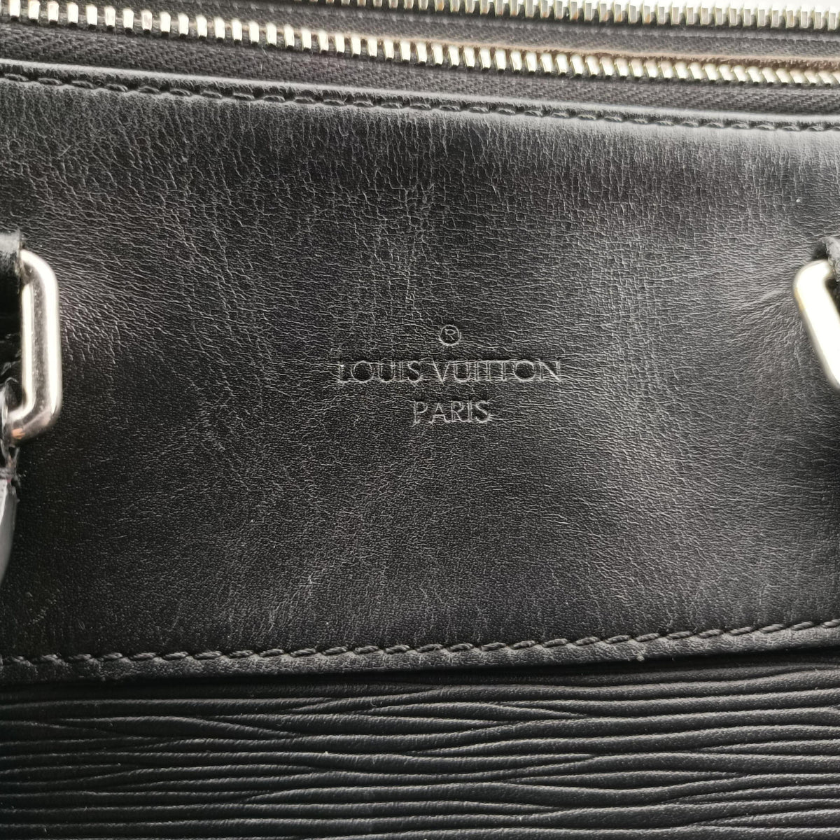 Pre-owned Louis Vuitton PorteDocument noir Epi M50163 handbag | stylenewstar