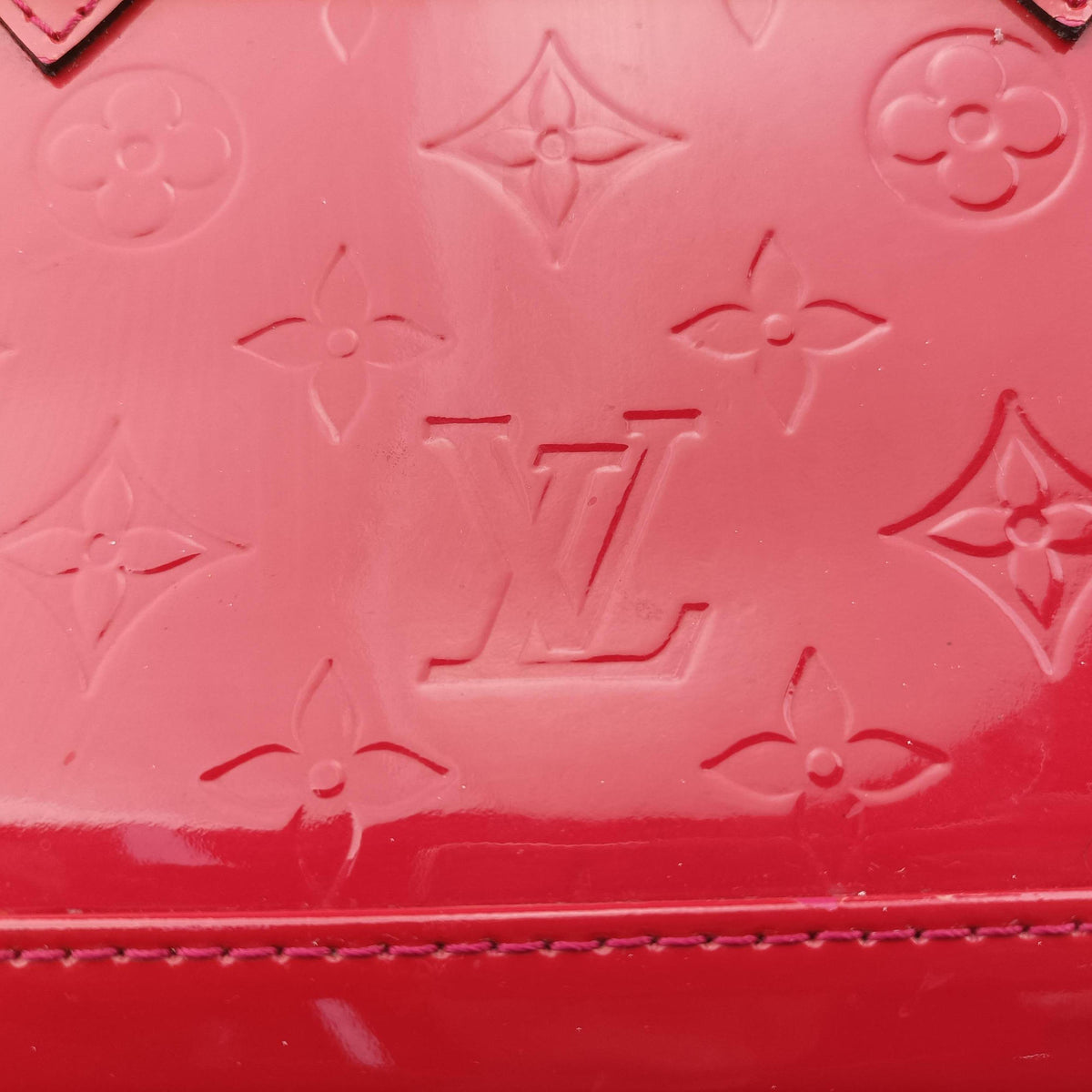 Pre-owned Louis Vuitton Alma BB pomme d'amour Vernis M90174 shoulderbag | stylenewstar