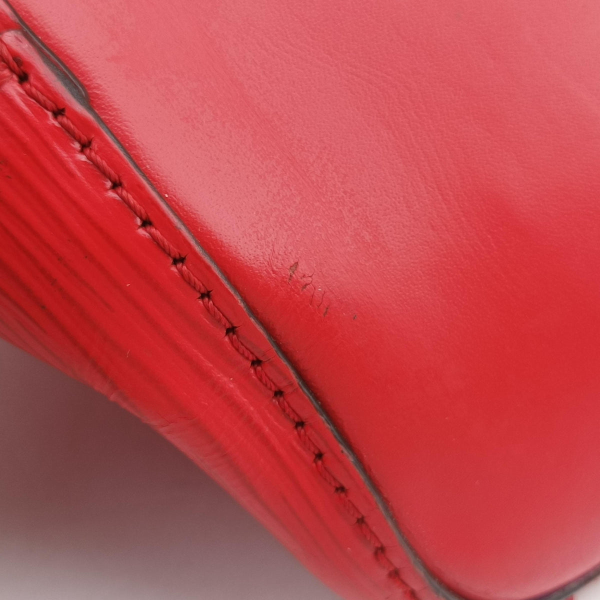 Pre-owned Louis Vuitton NeoNoe COQUELICOT Epi M54365 shoulderbag | stylenewstar