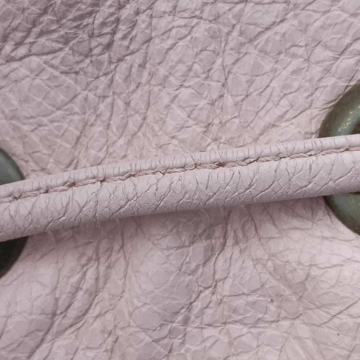 Pre-owned Balenciaga Pompon Pink Lambskin  shoulderbag | stylenewstar