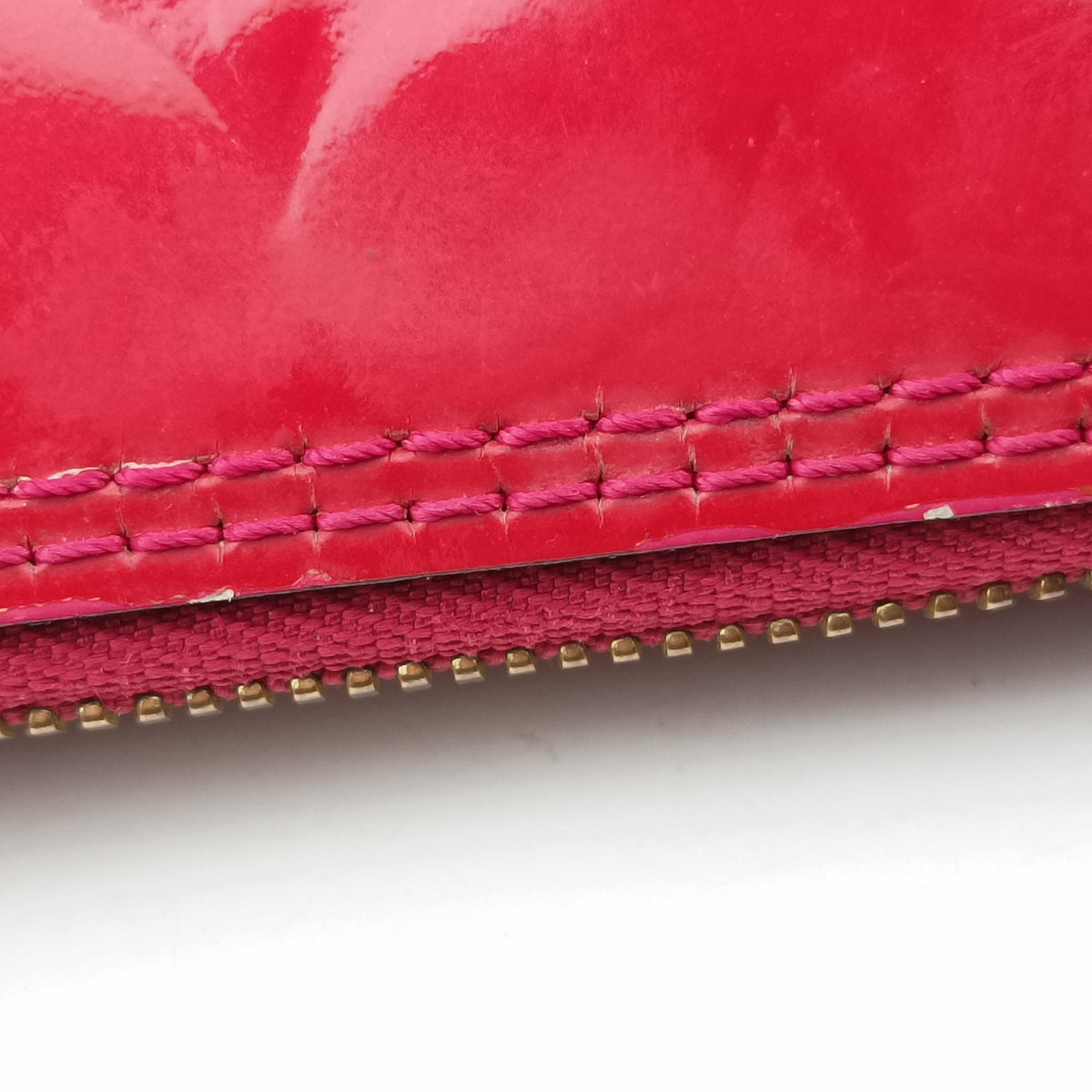 Secondhand Louis Vuitton Alma PM pomme d'amour Vernis M90096 handbag | stylenewstar