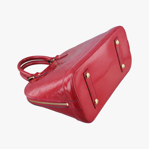 Secondhand Louis Vuitton Alma PM pomme d'amour Vernis M90096 handbag | stylenewstar