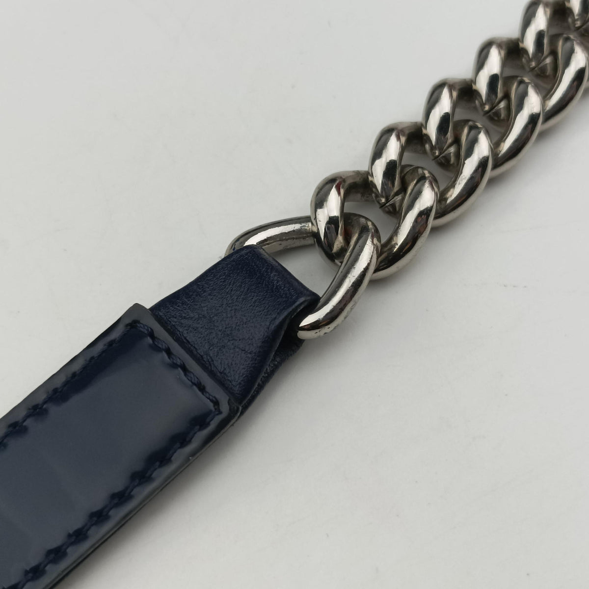 Pre-owned Chanel BOY CHANEL Navy Patent A67086 shoulderbag | stylenewstar