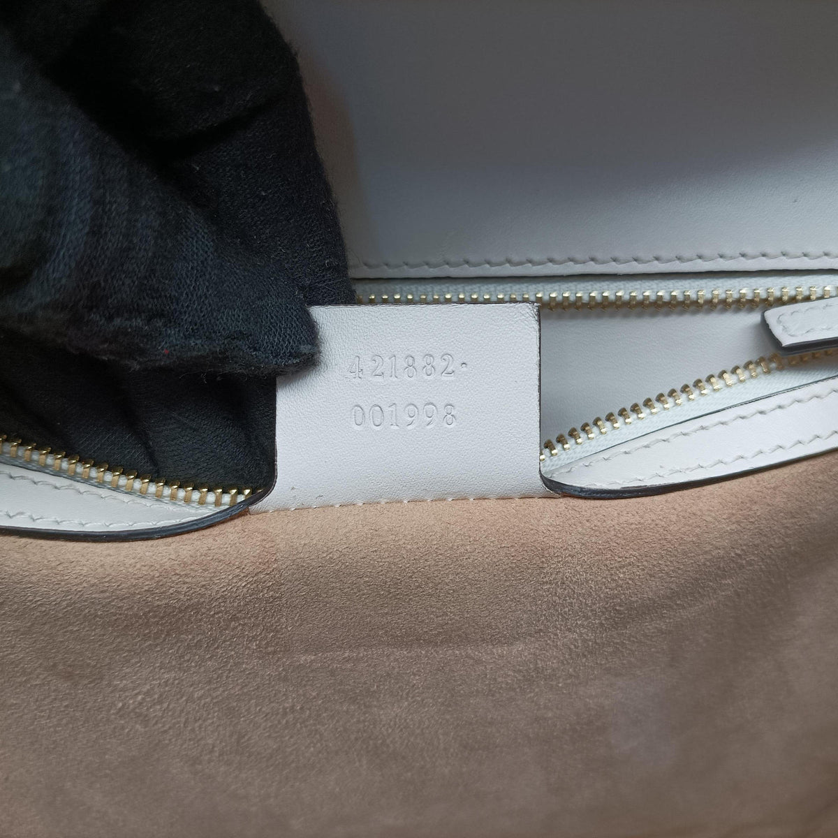 Pre-owned Gucci Sylvie White Leather 421882 shoulderbag | stylenewstar