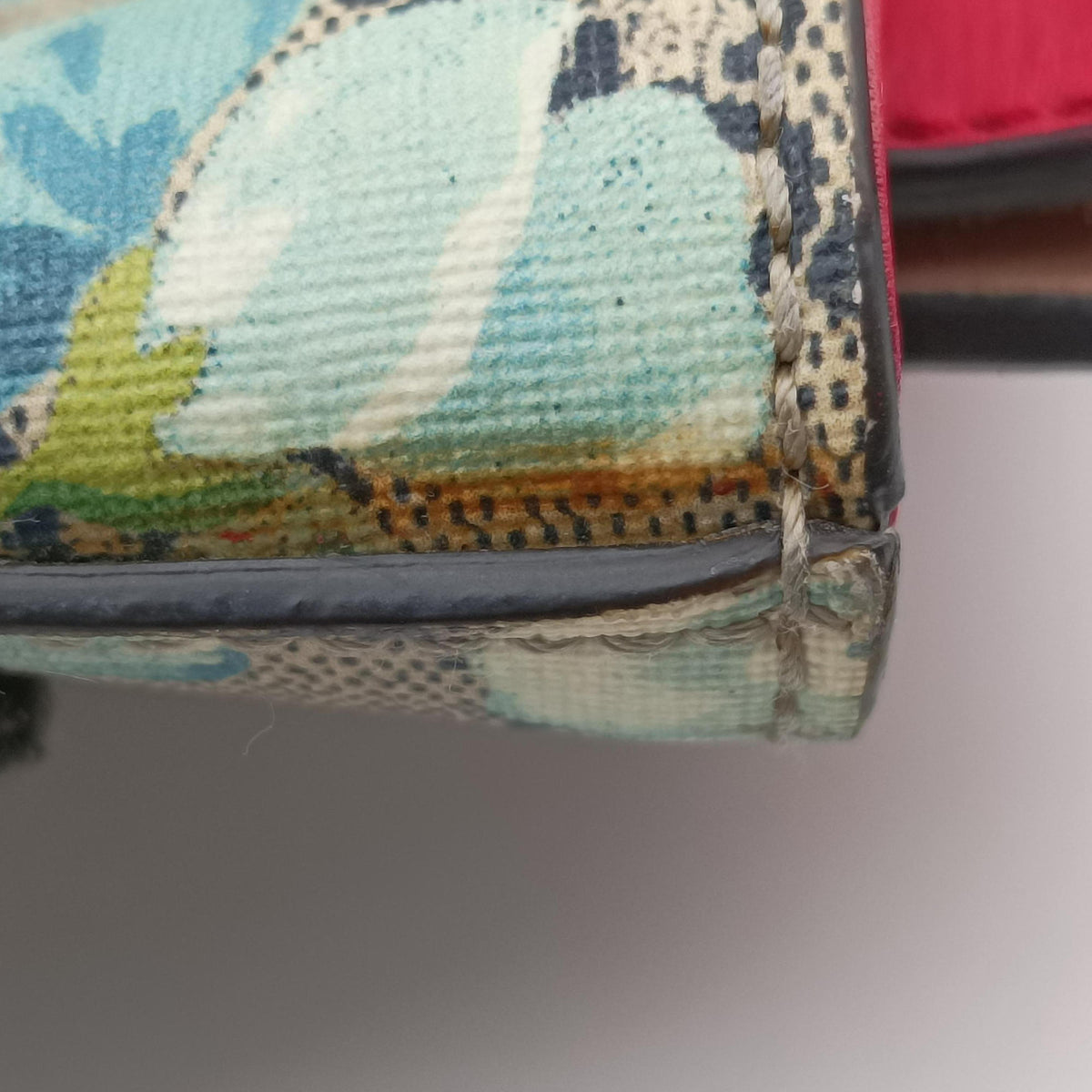 Pre-owned Gucci GG Blooms beige×Red×Multicolour PVC coated canvas 546315 handbag | stylenewstar