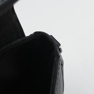 Pre-owned Louis Vuitton Pochette Montaigne Noir Epi M59292 shoulderbag | stylenewstar