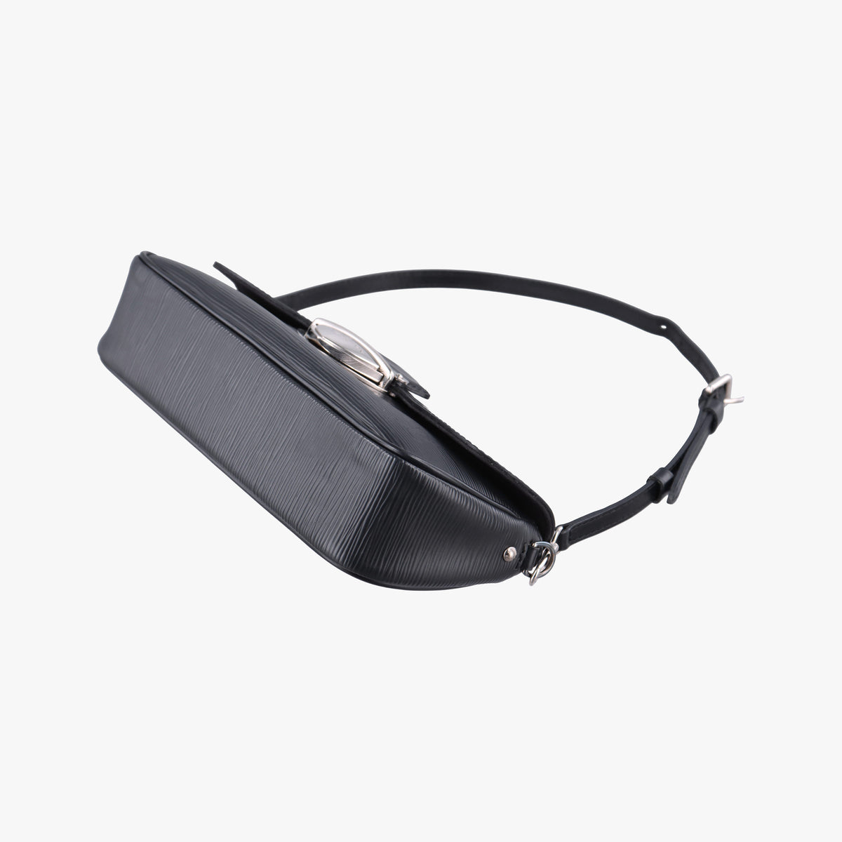 Pre-owned Louis Vuitton Pochette Montaigne Noir Epi M59292 shoulderbag | stylenewstar