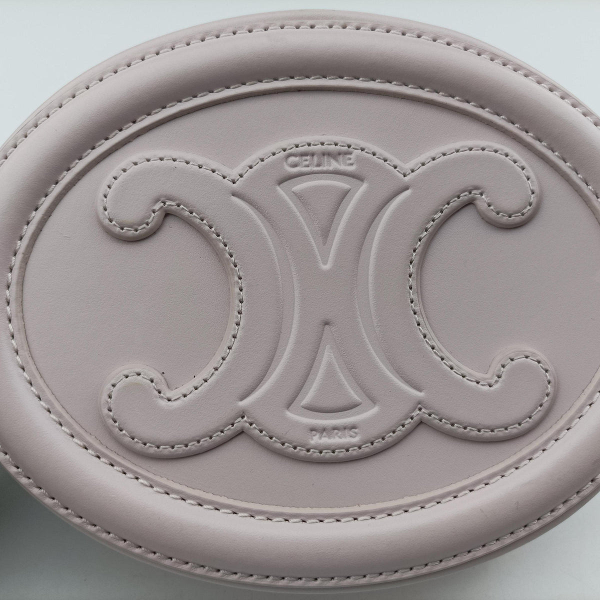 Pre-owned Celine Oval Purse Cuir Triomphe Purple Leather  shoulderbag | stylenewstar