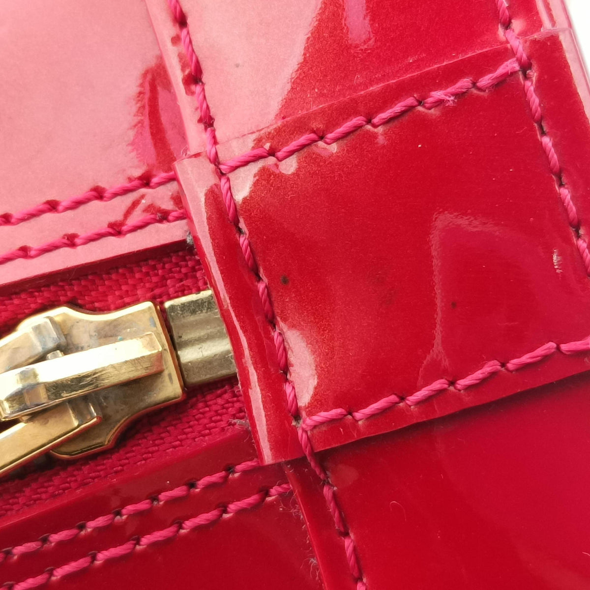 Vintage Louis Vuitton Alma BB pomme d'amour Vernis M90174 shoulderbag | stylenewstar