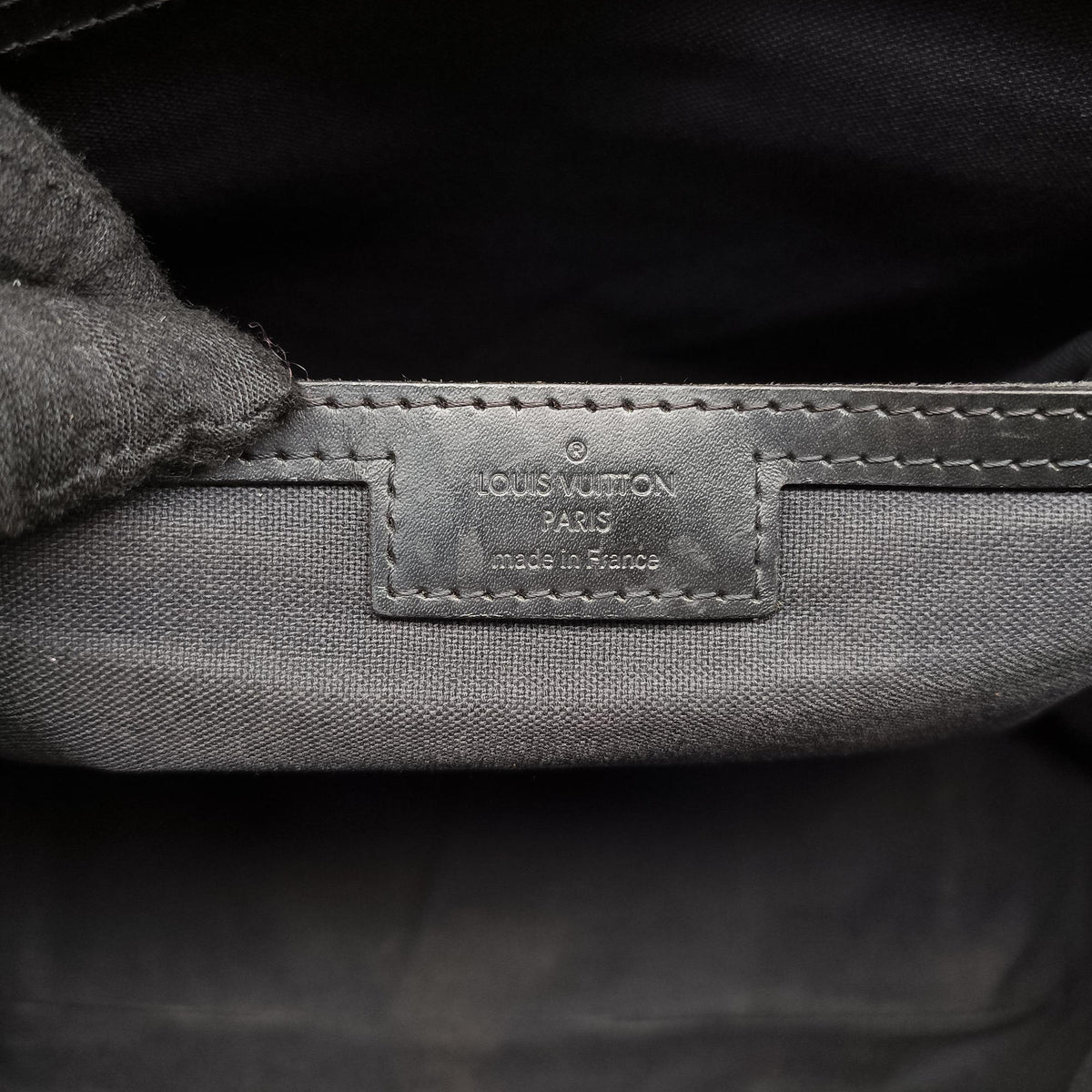 Pre-owned Louis Vuitton Tadao Noir Damier Graphite N51192 shoulderbag | stylenewstar