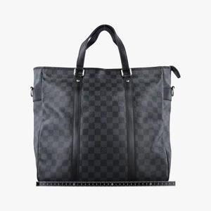 Pre-owned Louis Vuitton Tadao Noir Damier Graphite N51192 shoulderbag | stylenewstar
