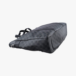Pre-owned Louis Vuitton Tadao Noir Damier Graphite N51192 shoulderbag | stylenewstar