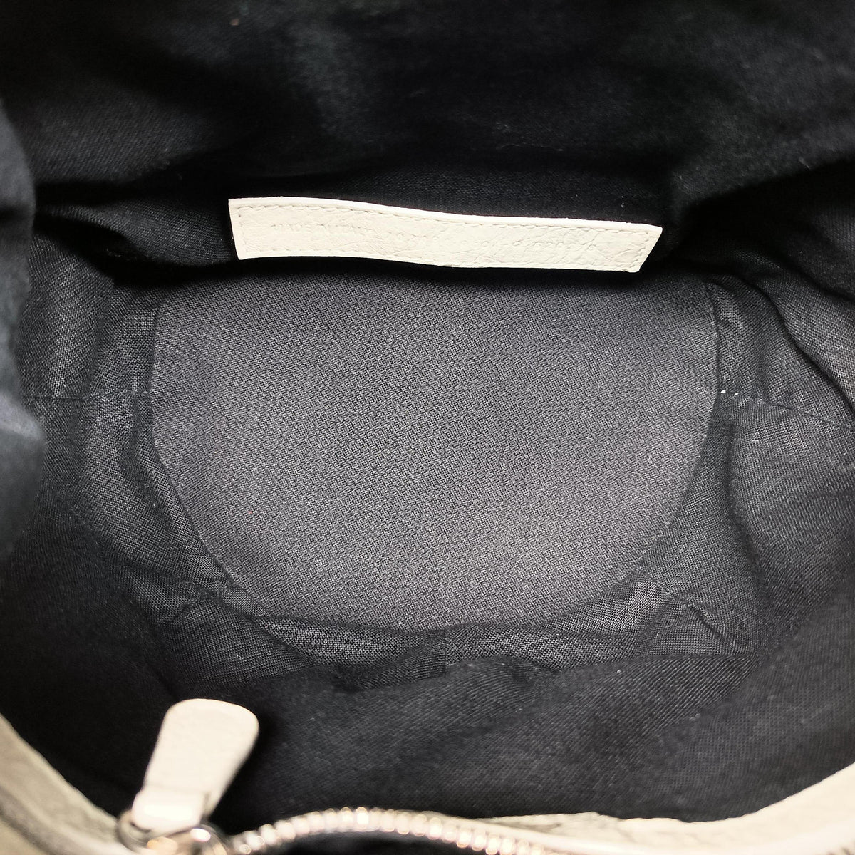 Pre-owned Balenciaga Le Cagole White lambskin  shoulderbag | stylenewstar