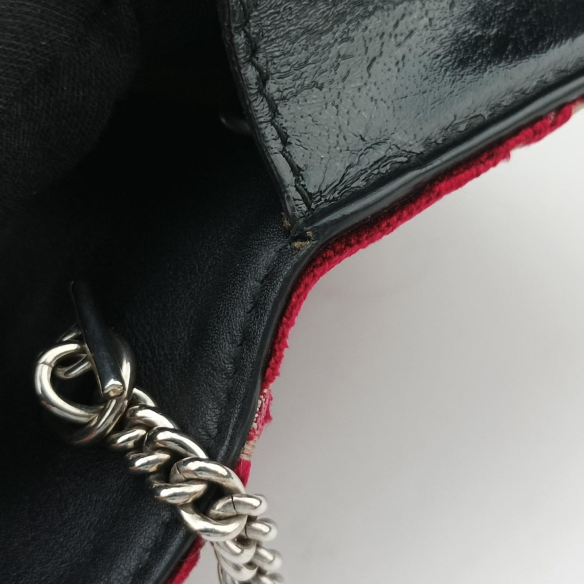 Pre-owned Gucci Dionysus Red×Black velour 476432 shoulderbag | stylenewstar
