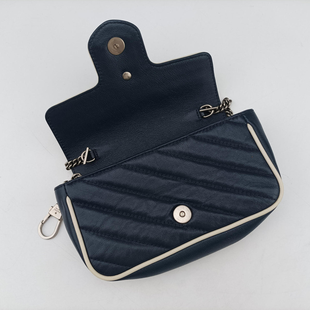 Pre-owned Gucci GG Marmont White×blue Leather 574969 shoulderbag | stylenewstar
