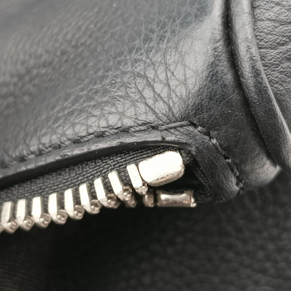 Secondhand Christian Dior saddle Black leather  bum bag/waist bag | stylenewstar