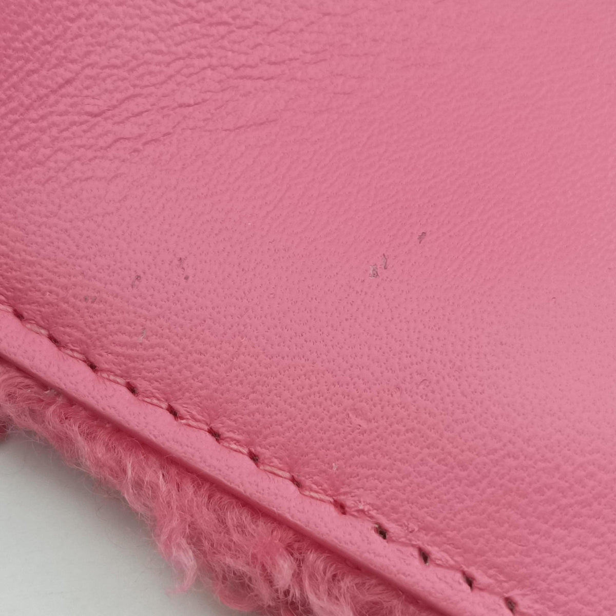 Secondhand Balenciaga Hourglass Pink wool 676384 shoulderbag | stylenewstar