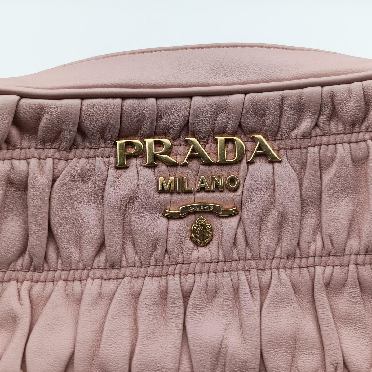 Pre-owned Prada Gaufre Pink lambskin 1BH112 shoulderbag | stylenewstar