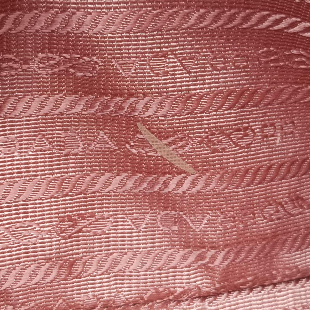 Pre-owned Prada Gaufre Pink lambskin 1BH112 shoulderbag | stylenewstar