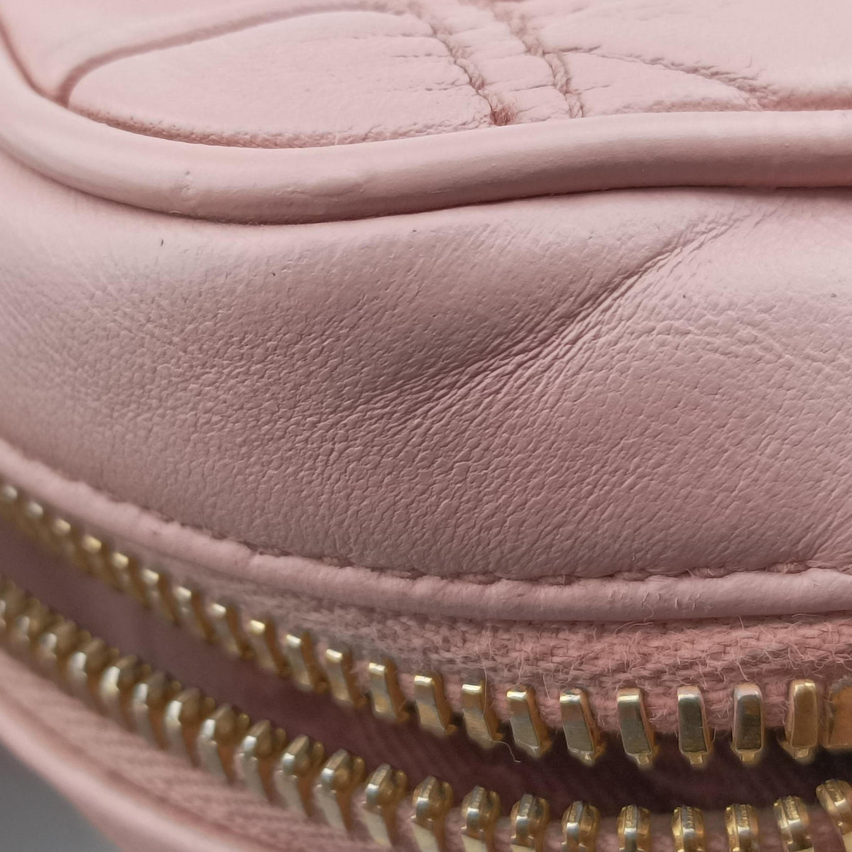 Pre-owned Prada Gaufre Pink lambskin 1BH112 shoulderbag | stylenewstar