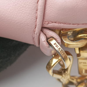 Pre-owned Prada Gaufre Pink lambskin 1BH112 shoulderbag | stylenewstar
