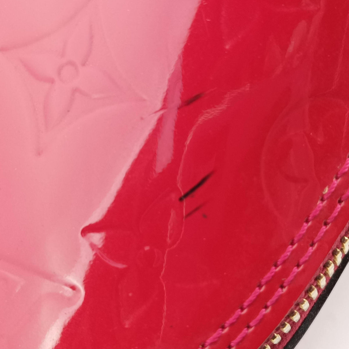 Vintage Louis Vuitton Alma BB pomme d'amour Vernis M90174 shoulderbag | stylenewstar