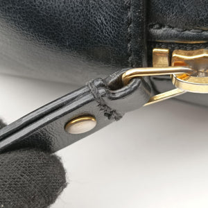 Secondhand Yves Saint Laurent LOU camera Black Leather 534817 shoulderbag | stylenewstar
