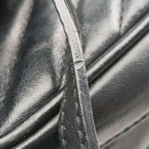 Secondhand Yves Saint Laurent LOU camera Black Leather 534817 shoulderbag | stylenewstar