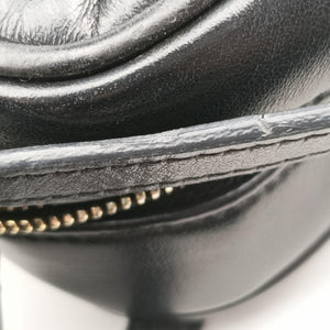 Secondhand Yves Saint Laurent LOU camera Black Leather 534817 shoulderbag | stylenewstar