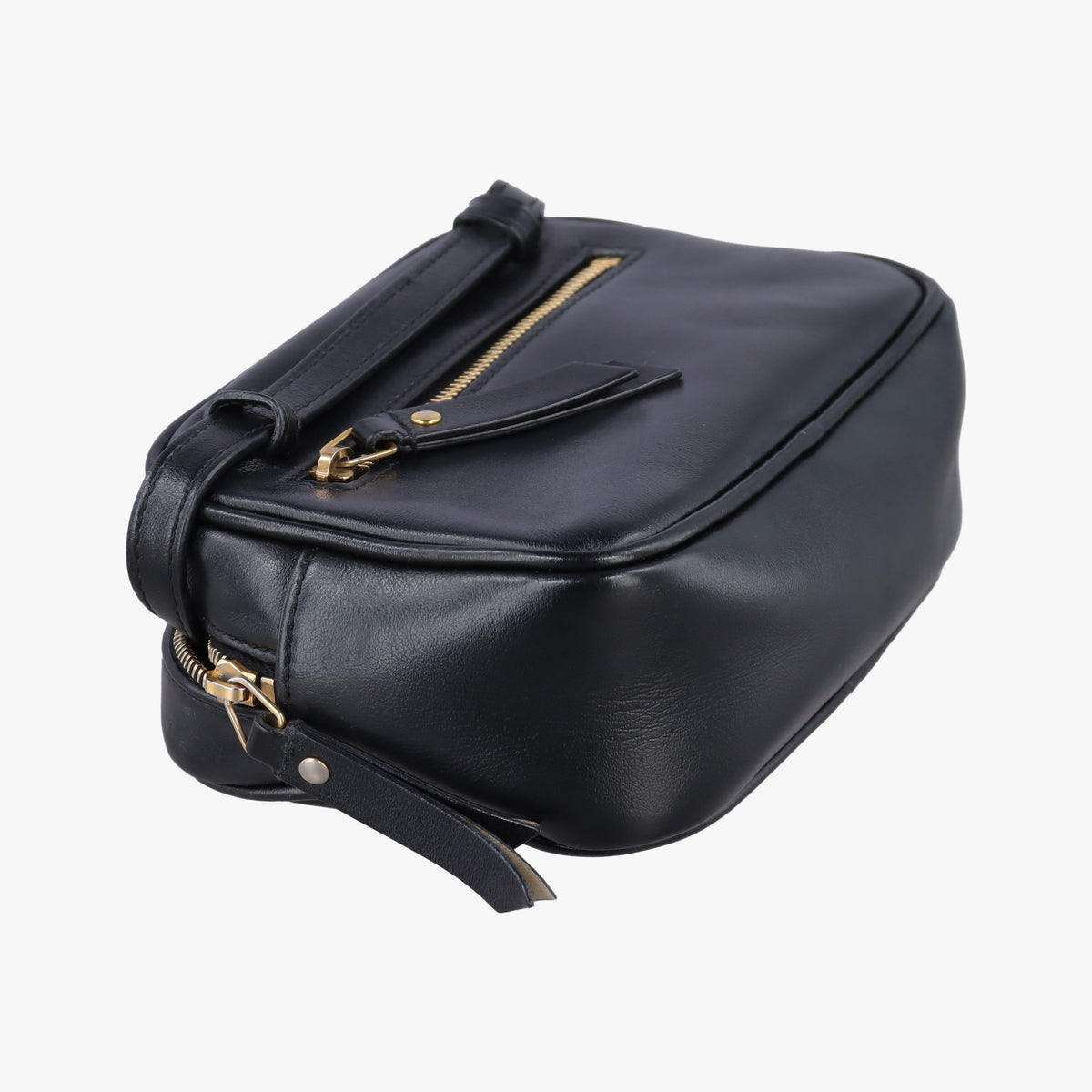 Secondhand Yves Saint Laurent LOU camera Black Leather 534817 shoulderbag | stylenewstar